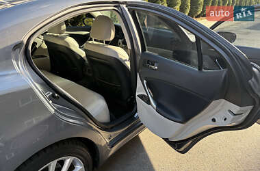 Седан Lexus IS 2012 в Львове