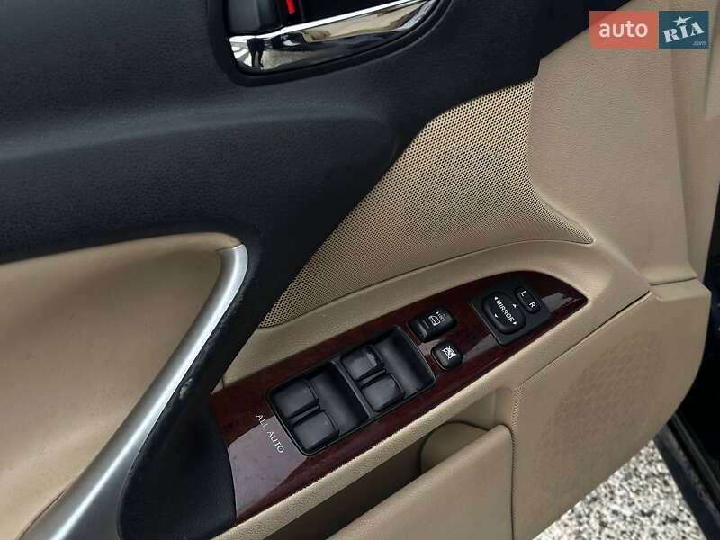 Седан Lexus IS 2008 в Одесі