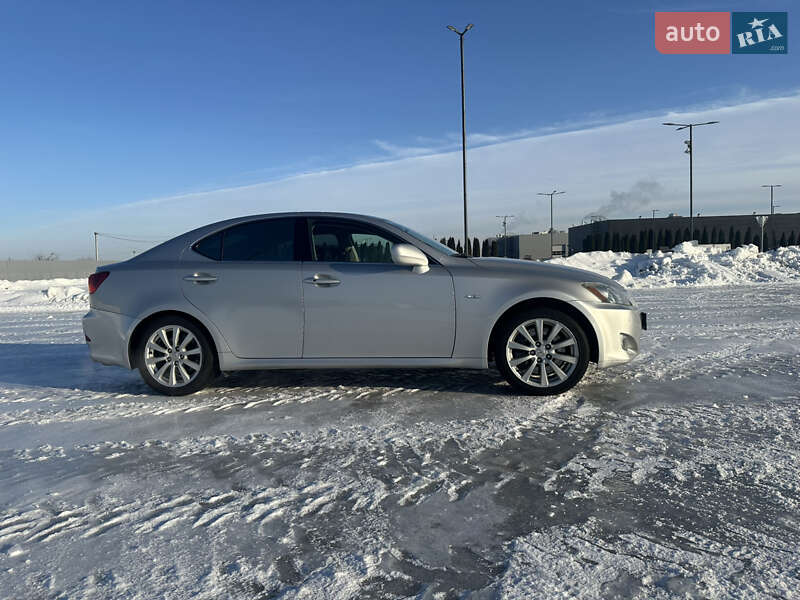 Седан Lexus IS 2008 в Киеве