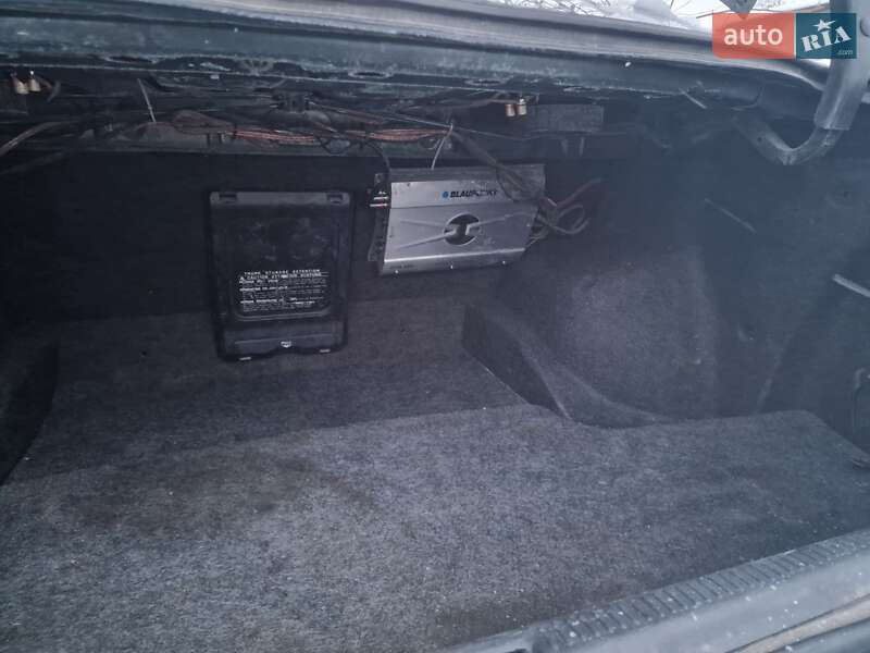 Седан Lexus IS 1999 в Каменском
