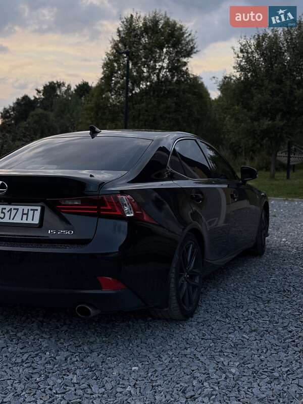 Седан Lexus IS 2015 в Дрогобыче фото 7 Седан Lexus IS 2015 в Дрогобыче