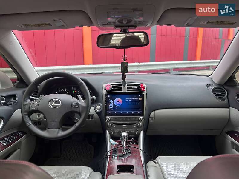 Седан Lexus IS 2008 в Киеве фото 13 Седан Lexus IS 2008 в Киеве