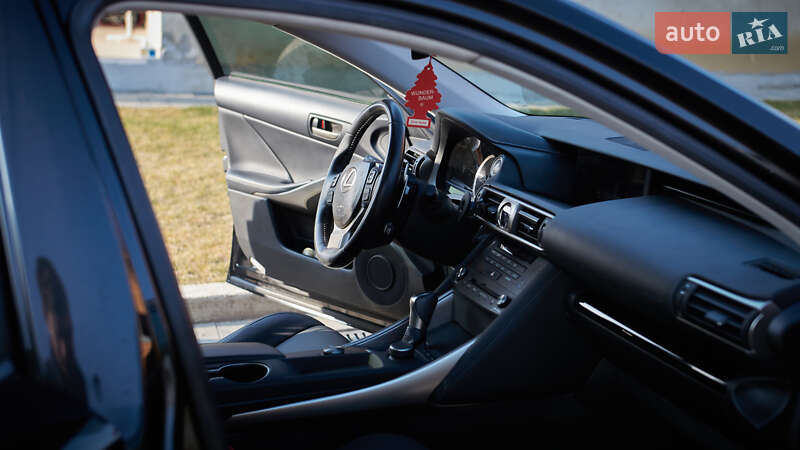 Седан Lexus IS 2020 в Ужгороді фото 11 Седан Lexus IS 2020 в Ужгороді