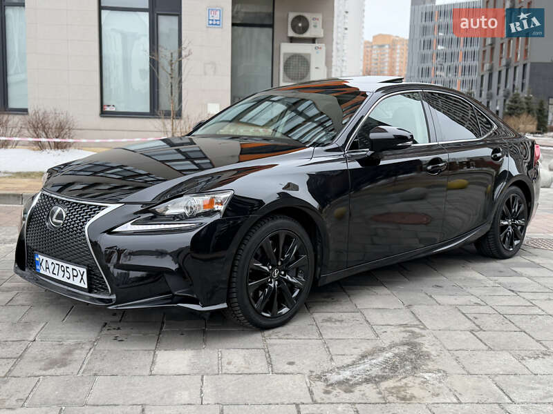 Lexus IS 2015