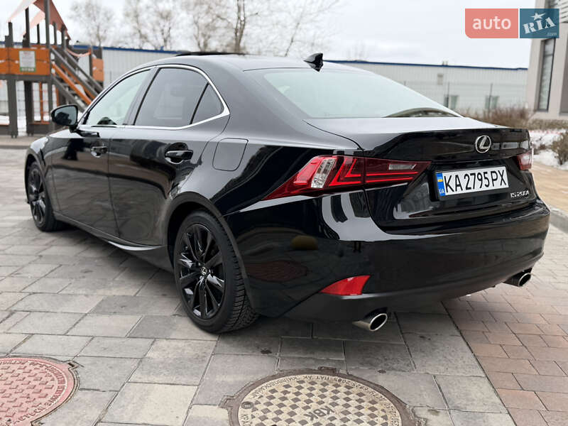 Седан Lexus IS 2015 в Киеве фото 9 Седан Lexus IS 2015 в Киеве