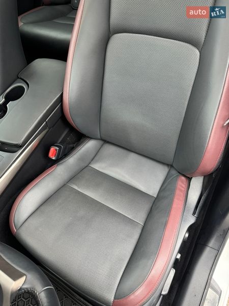 Седан Lexus IS 2016 в Києві