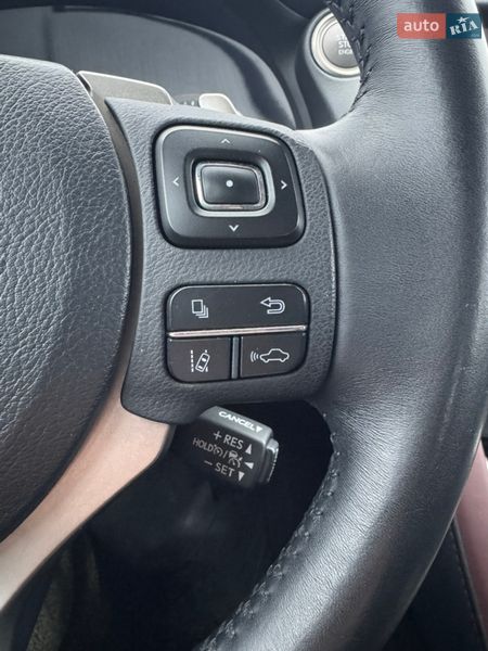 Седан Lexus IS 2016 в Києві