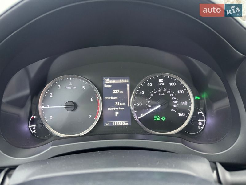 Седан Lexus IS 2016 в Києві