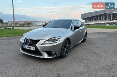 Седан Lexus IS 2014 в Львове