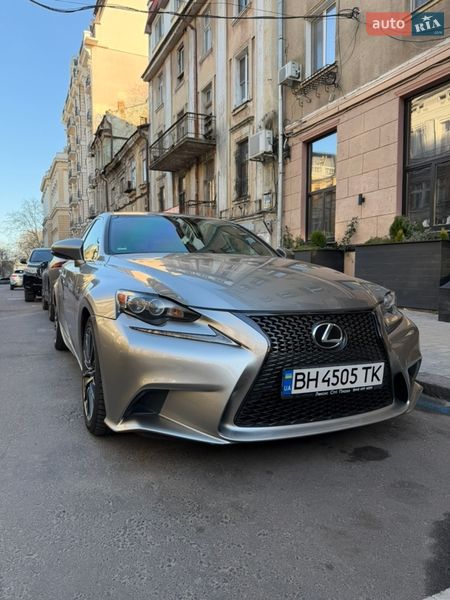 Седан Lexus IS 2015 в Одессе