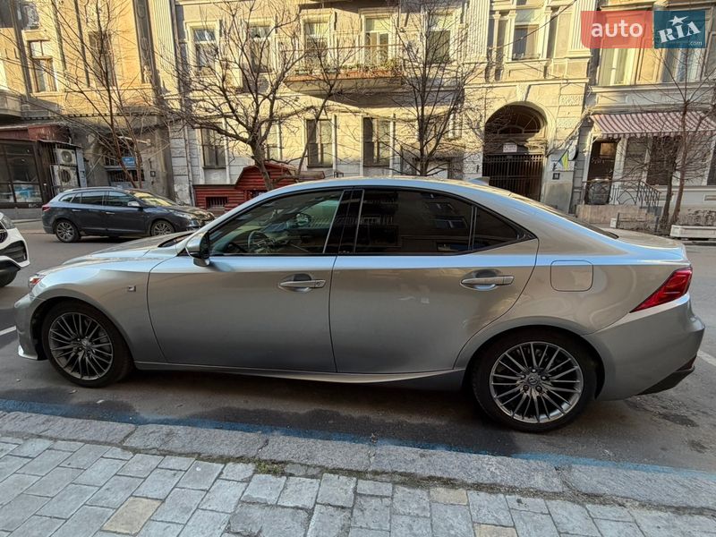 Седан Lexus IS 2015 в Одессе