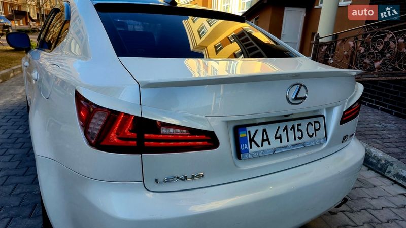 Седан Lexus IS 2008 в Києві
