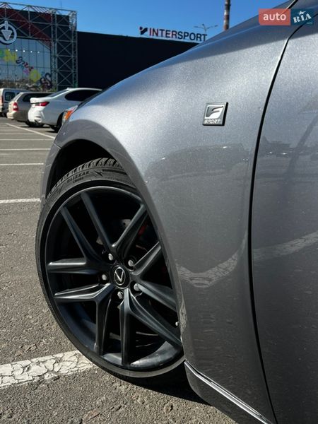 Седан Lexus IS 2013 в Киеве