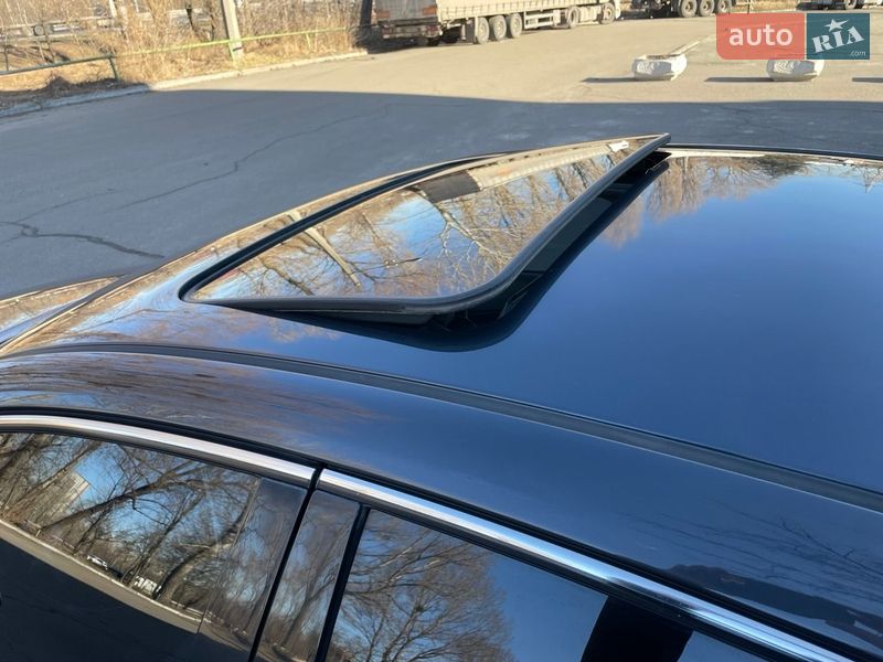 Седан Lexus IS 2010 в Киеве