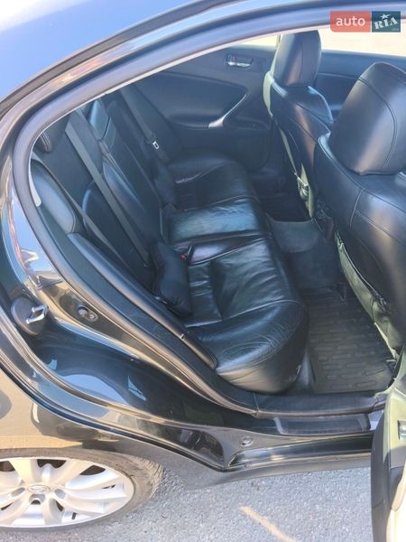 Седан Lexus IS 2008 в Полтаві