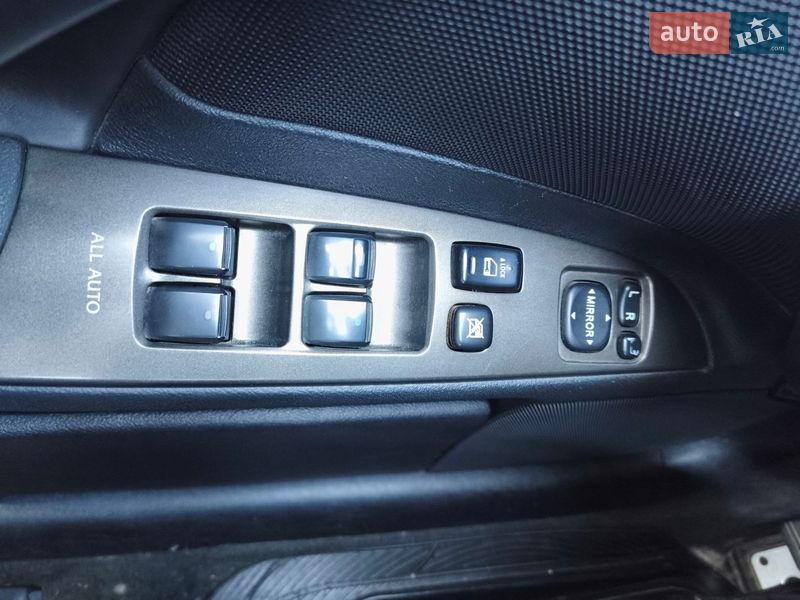 Седан Lexus IS 2008 в Полтаві