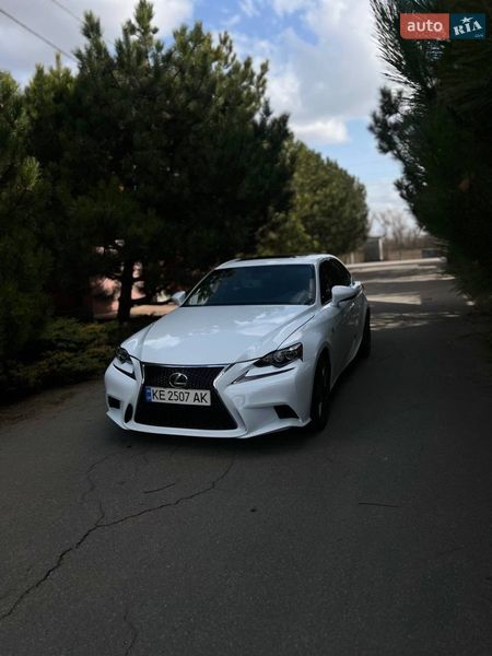 Седан Lexus IS 2014 в Днепре