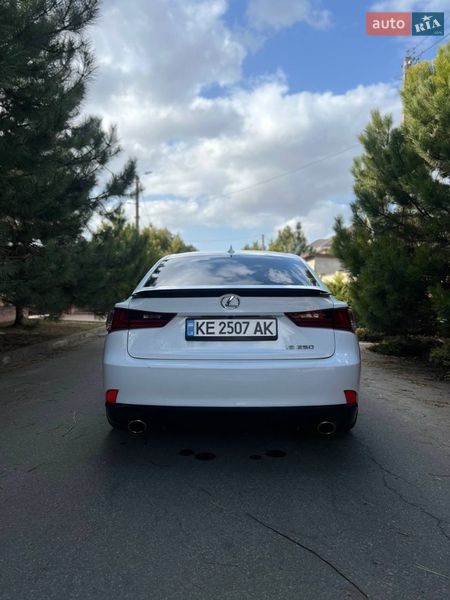 Седан Lexus IS 2014 в Днепре