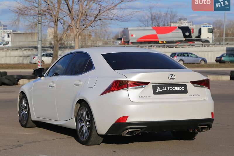 Седан Lexus IS 2017 в Киеве
