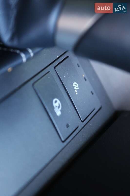 Седан Lexus IS 2017 в Киеве