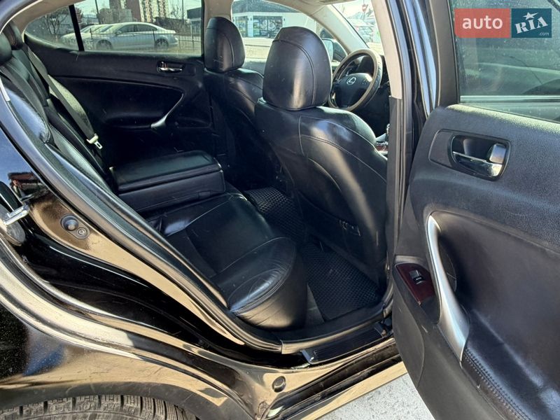 Седан Lexus IS 2008 в Солотвине