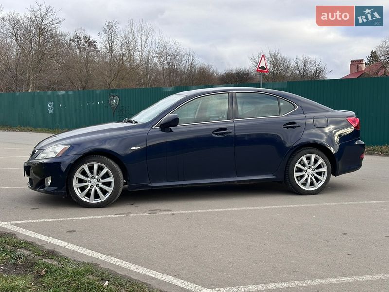 Седан Lexus IS 2007 в Ивано-Франковске
