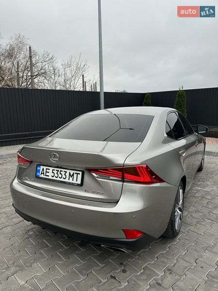 Седан Lexus IS 2017 в Днепре