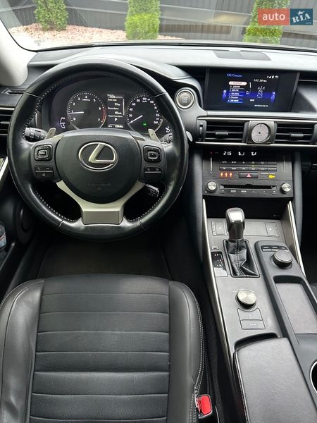 Седан Lexus IS 2017 в Днепре