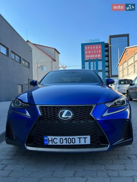 Седан Lexus IS 2017 в Львове