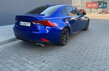 Седан Lexus IS 2017 в Львове