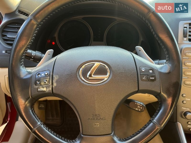 Седан Lexus IS 2007 в Львові
