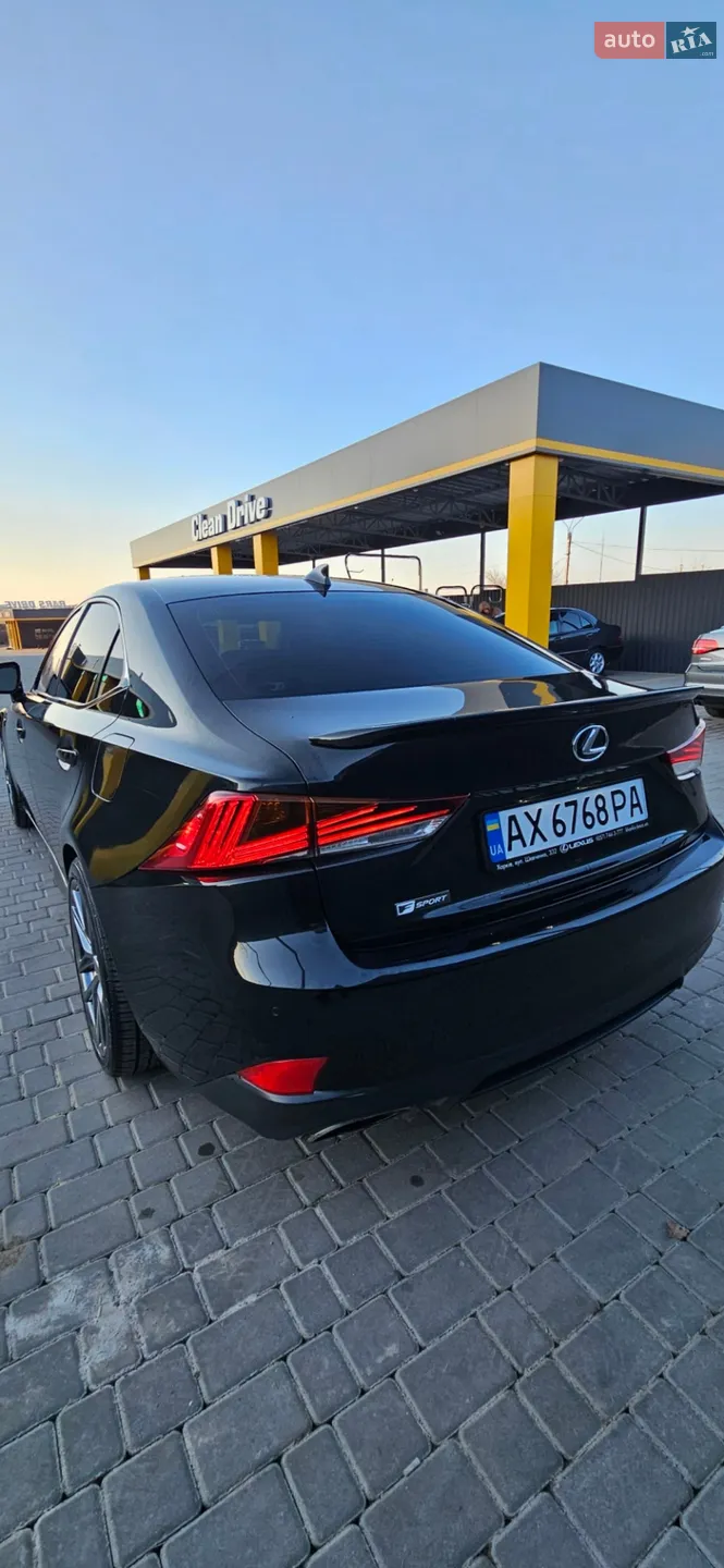 2020 Lexus IS - мініатюра 18