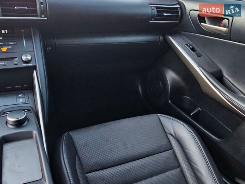 Седан Lexus IS 2020 в Киеве фото 38 Седан Lexus IS 2020 в Киеве