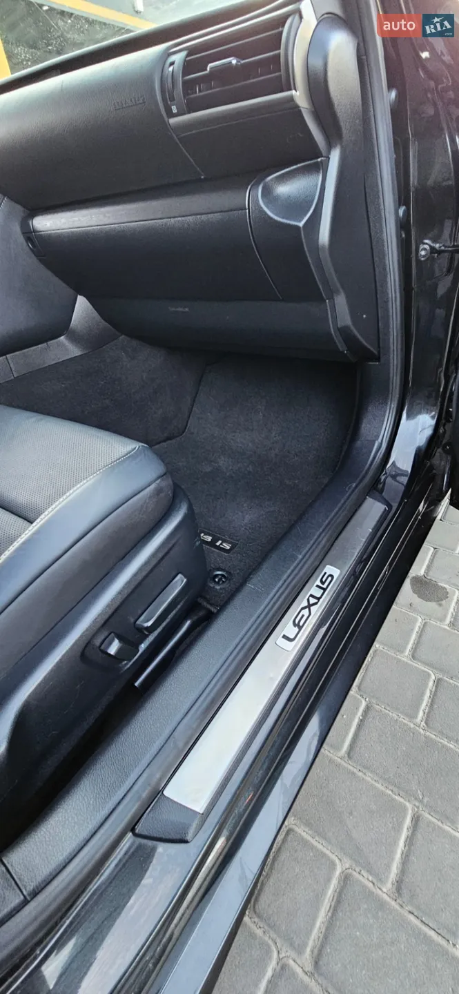 2020 Lexus IS - мініатюра 40