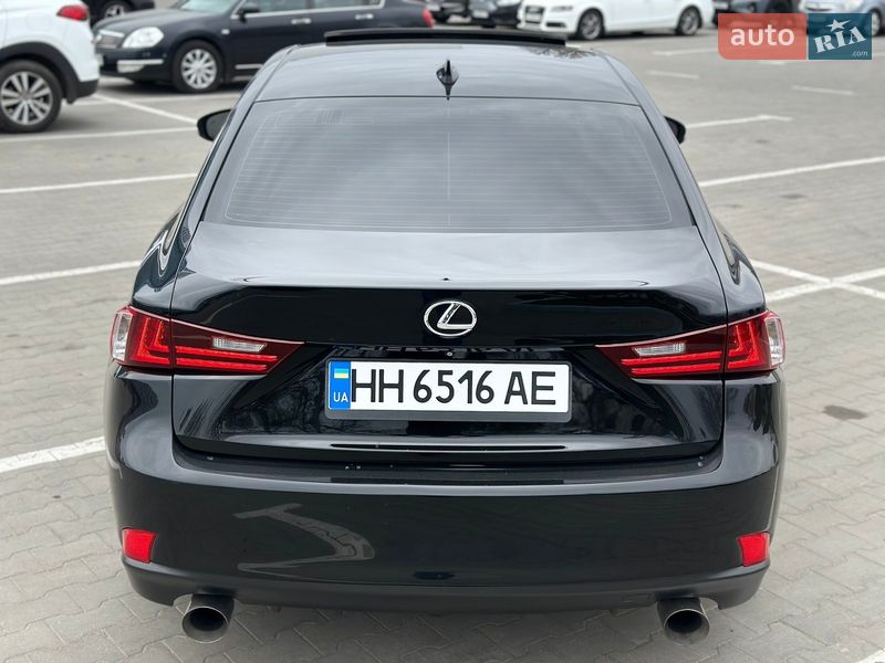 Седан Lexus IS 2015 в Одессе