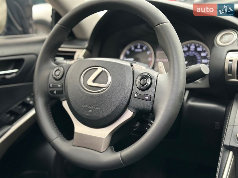Седан Lexus IS 2015 в Одессе