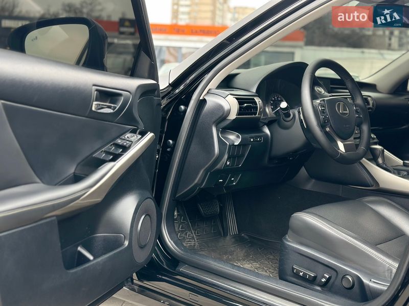 Седан Lexus IS 2015 в Одессе