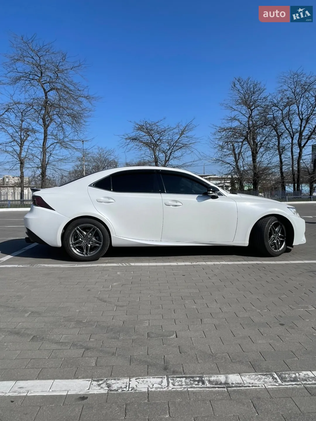 2013 Lexus IS - мініатюра 3