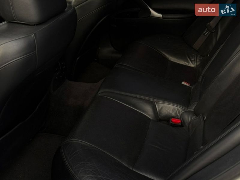 Седан Lexus IS 2005 в Черкассах фото 4 Седан Lexus IS 2005 в Черкассах