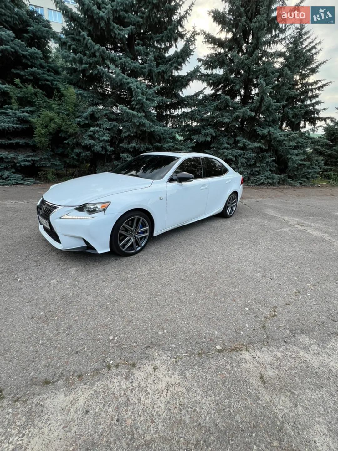 2017 Lexus IS - мініатюра 4