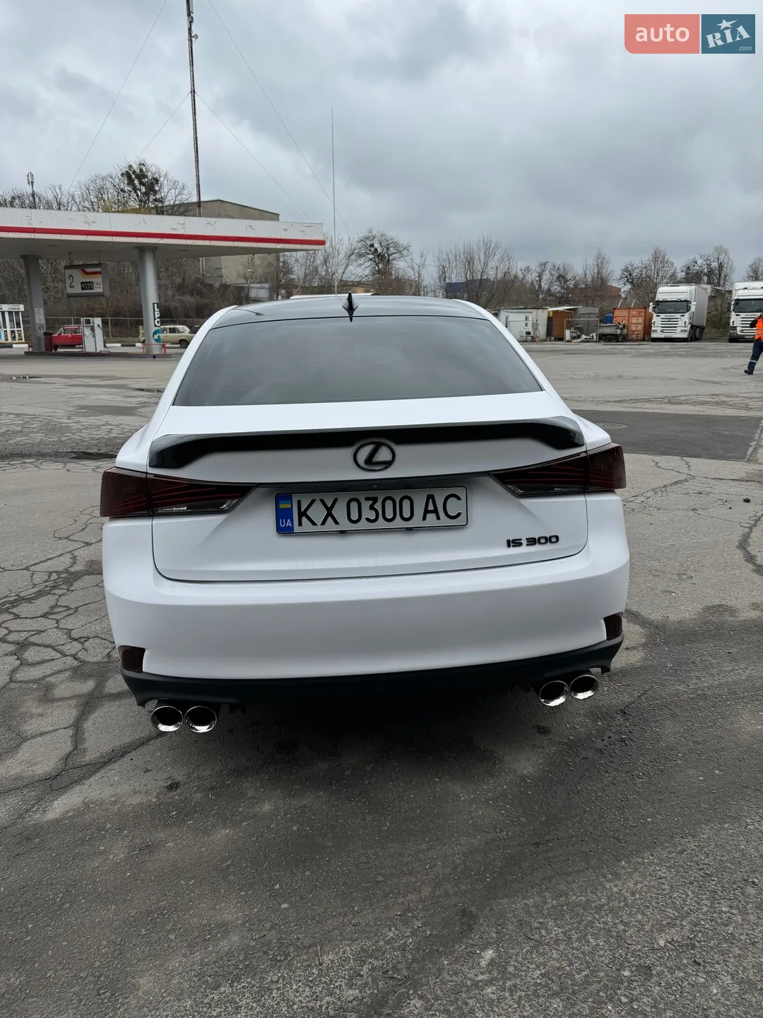 2017 Lexus IS - мініатюра 5