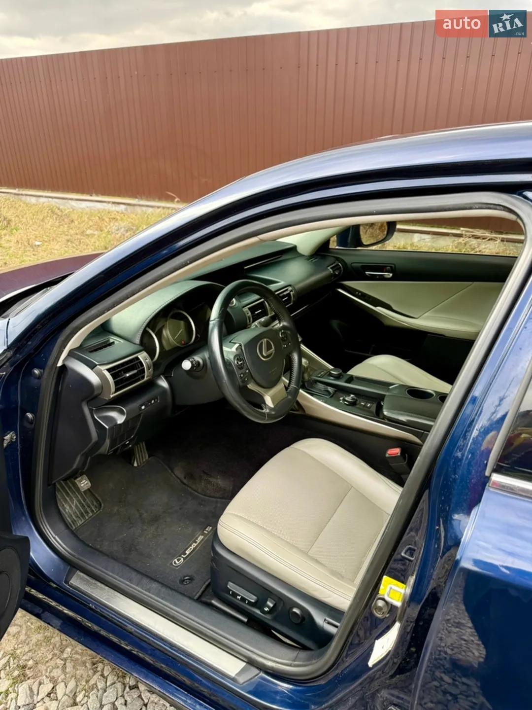 2013 Lexus IS - мініатюра 13
