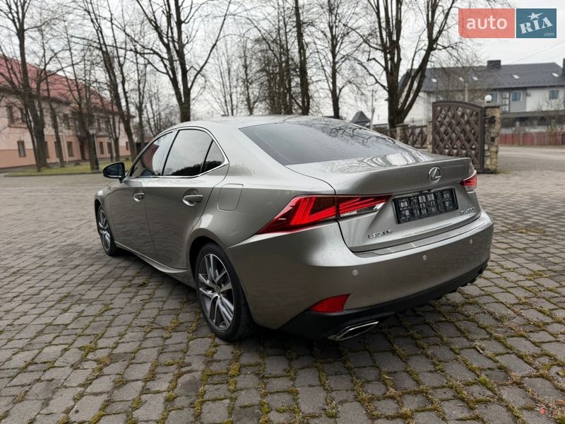Седан Lexus IS 2017 в Калуше фото 16 Седан Lexus IS 2017 в Калуше