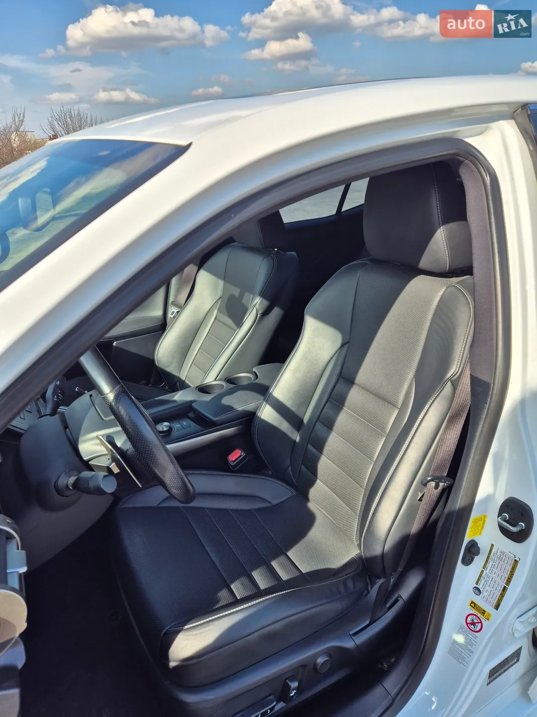 2016 Lexus IS - мініатюра 13