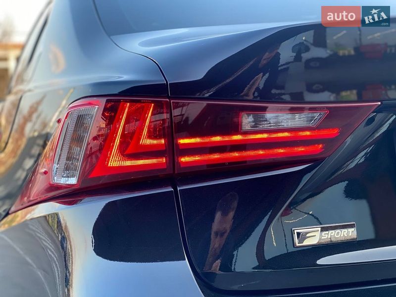 Седан Lexus IS 2013 в Киеве фото 17 Седан Lexus IS 2013 в Киеве