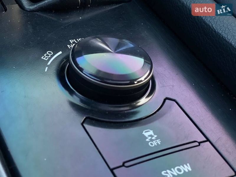 Седан Lexus IS 2013 в Киеве фото 43 Седан Lexus IS 2013 в Киеве