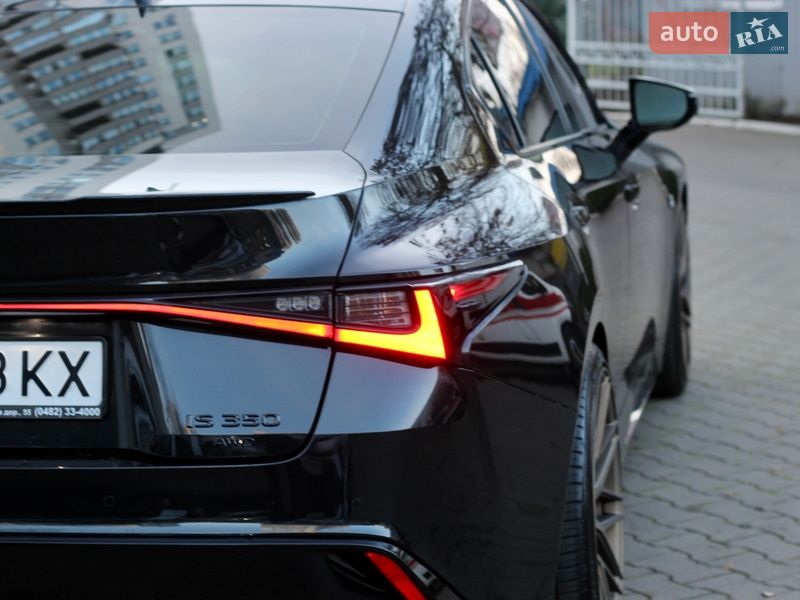 Седан Lexus IS 2021 в Одессе