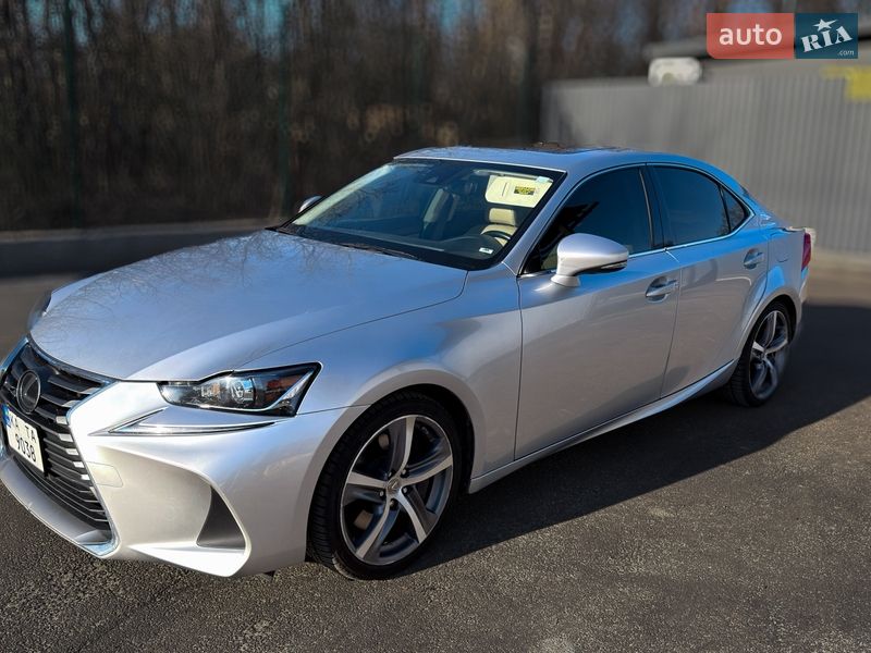 Седан Lexus IS 2019 в Киеве