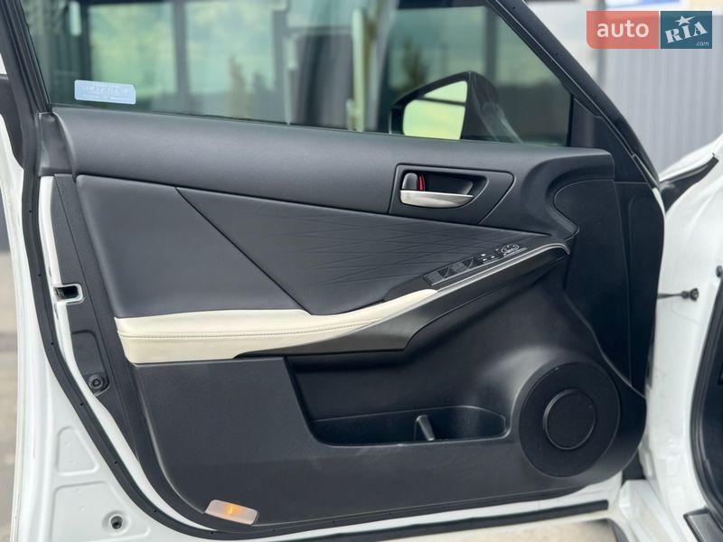 Седан Lexus IS 2021 в Киеве фото 15 Седан Lexus IS 2021 в Киеве
