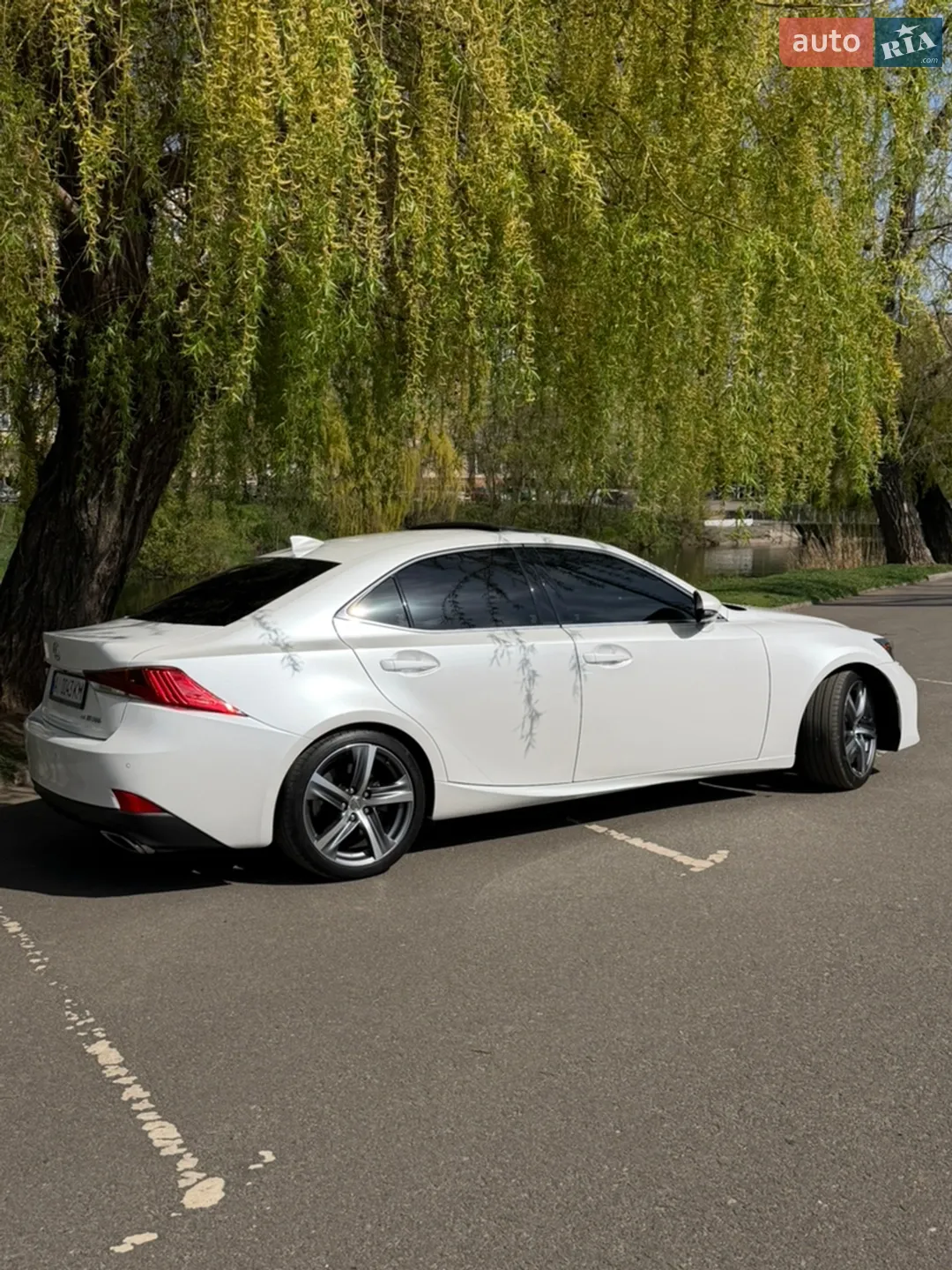 2019 Lexus IS - мініатюра 3
